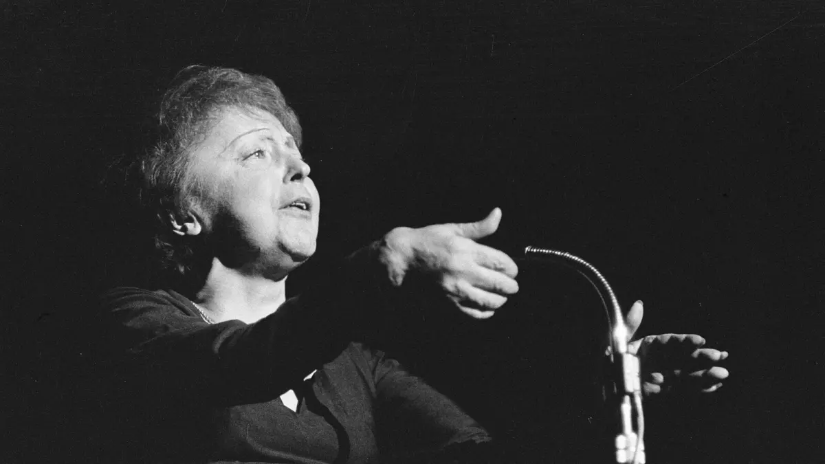 Édith Piaf en concert à Rotterdam en 1962