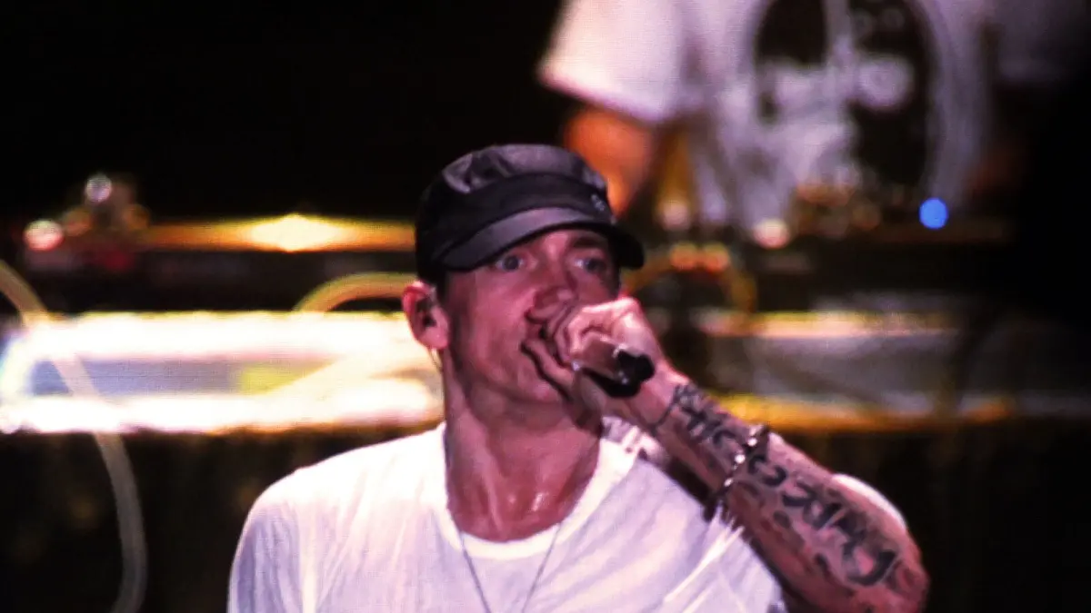 Eminem au micro au festival Lollapalooza en 2011
